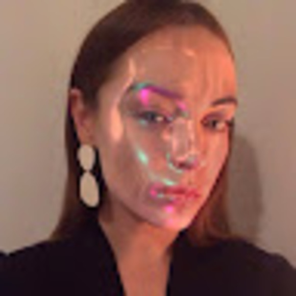 Meet your Posher, Nichole - Picture 1 of 1